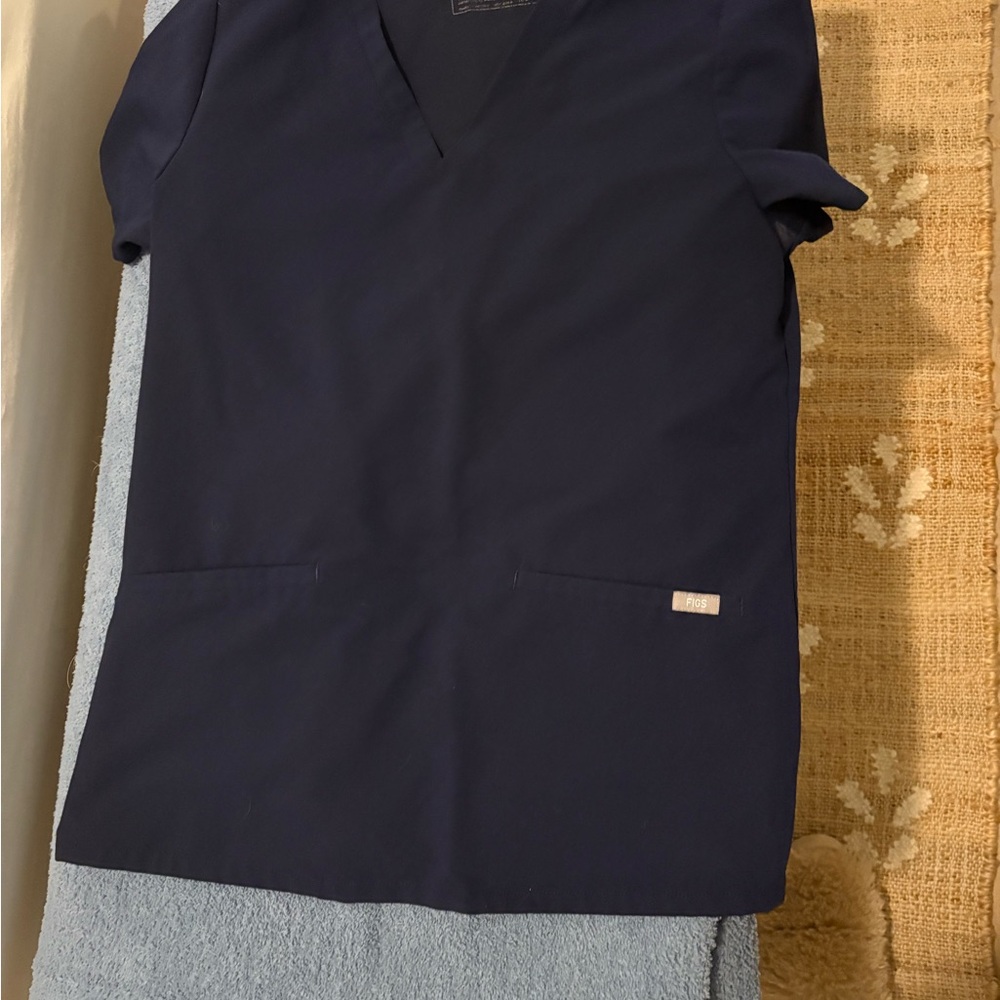 Figs Casma Top